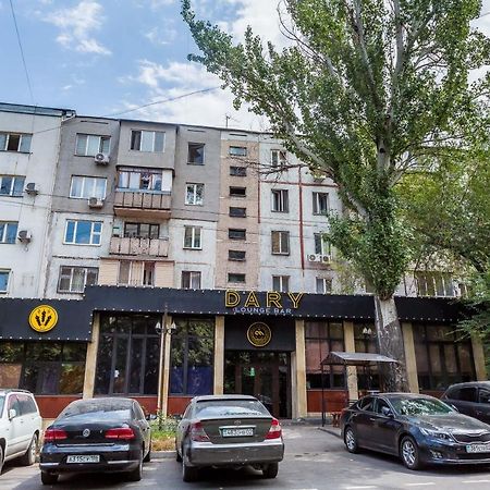 Прекрасные Апартаменты На Арбате Алматы Экстерьер фото