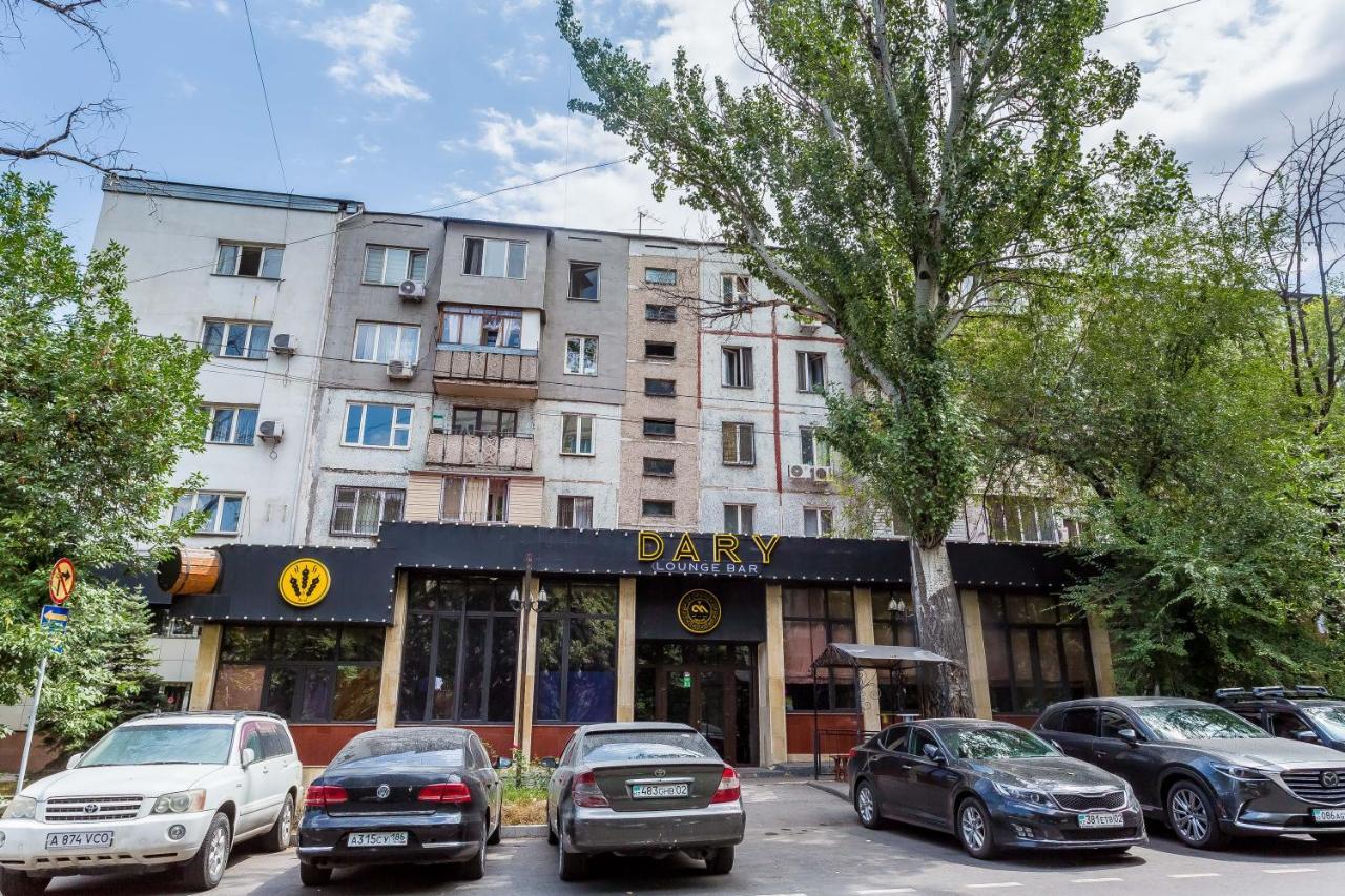 Прекрасные Апартаменты На Арбате Алматы Экстерьер фото